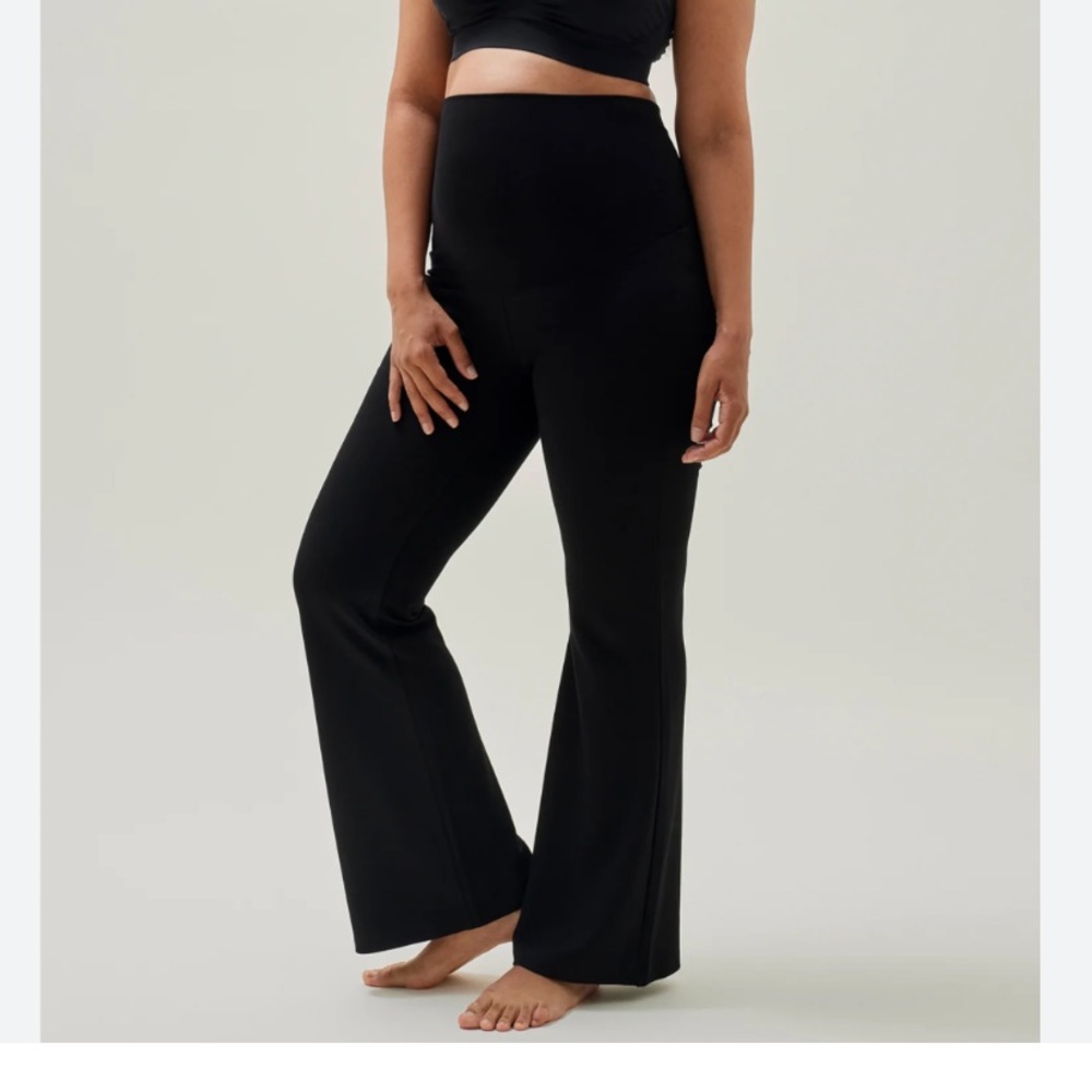 LOVE WISH Maternity Small Flare Leg Leggings